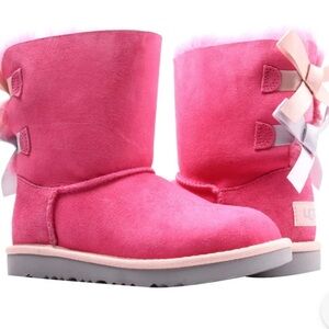 UGG Australia Bailey Bow II Pink/Icelandic Sz 4 Big Kids Boots 1017394K